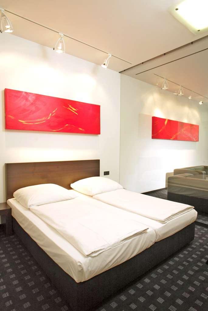 Ara Comfort Hotel 4*