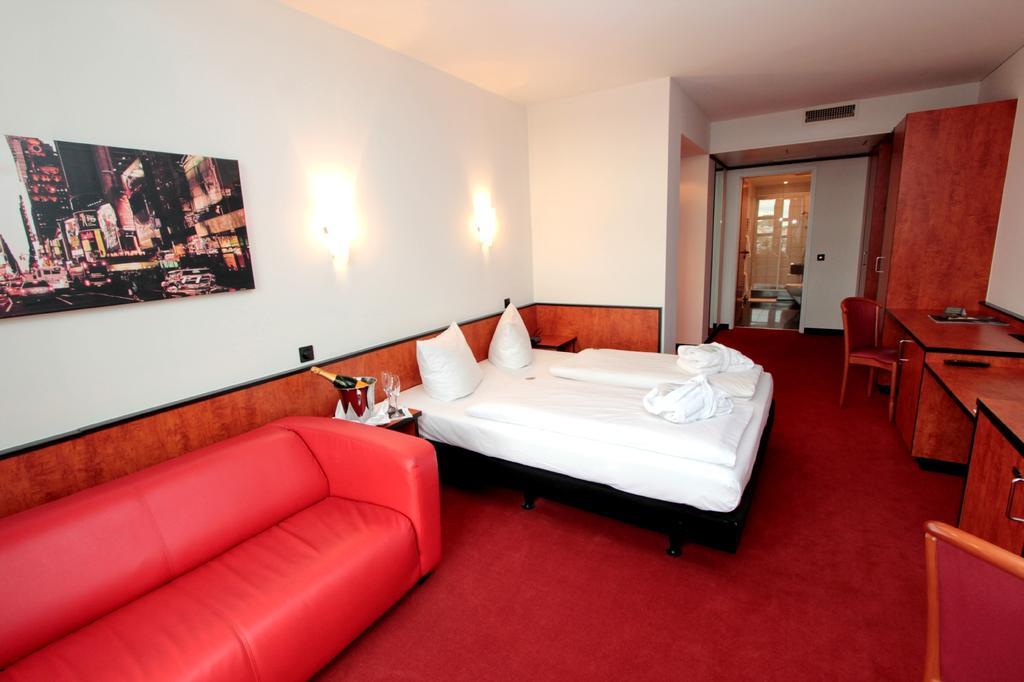 Ara Comfort Hotel 4*