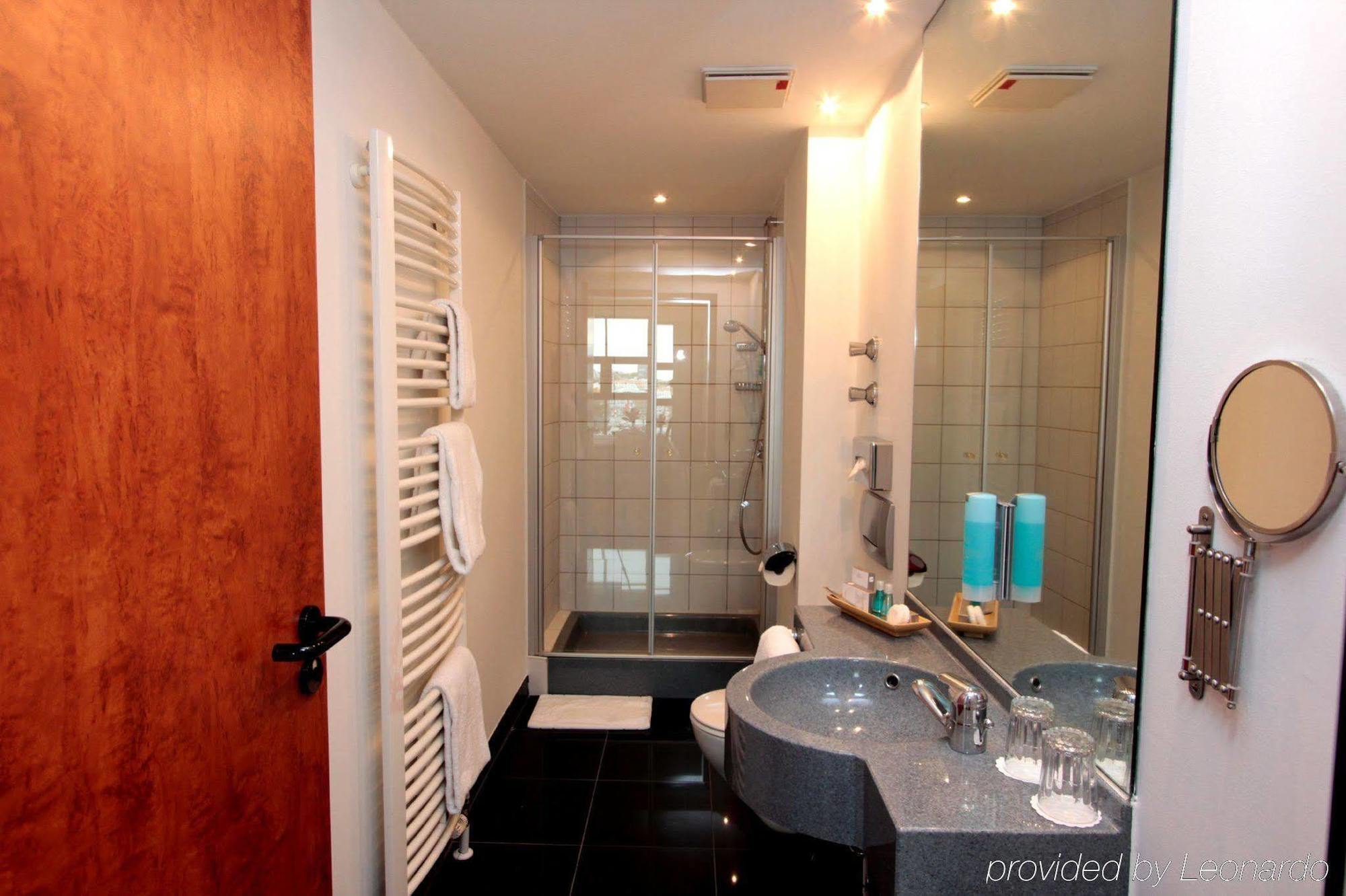 Ara Comfort 4*