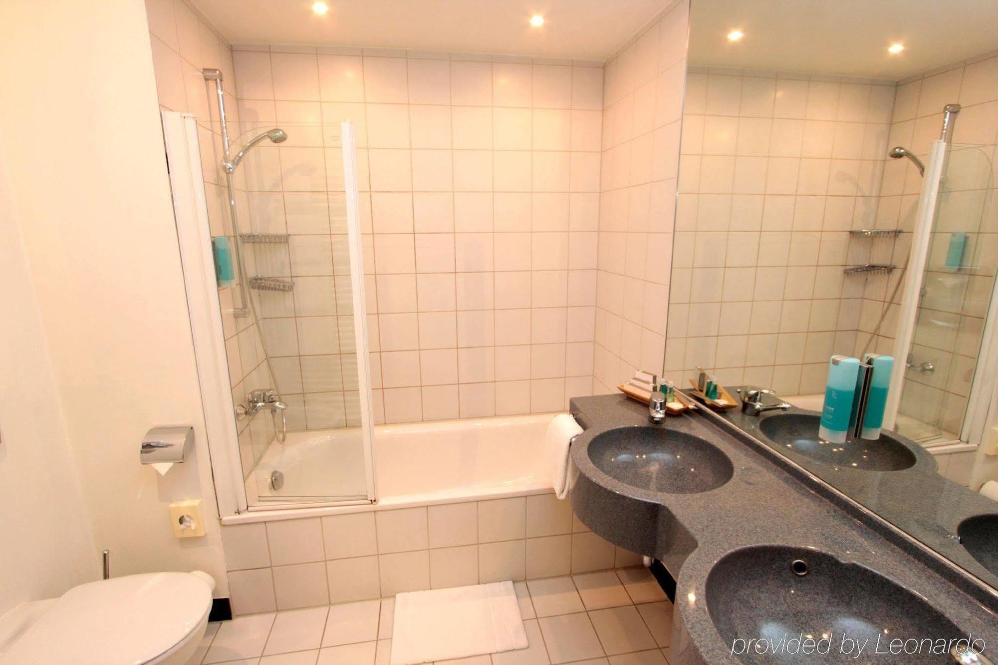 Ara Comfort 4*
